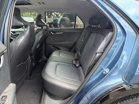 Used 2023 Kia Niro Wave w/ Wave Preserve Package FWD image 11