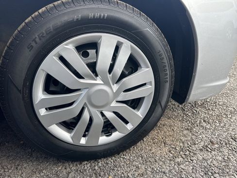 Used 2013 Honda Civic LX image 32