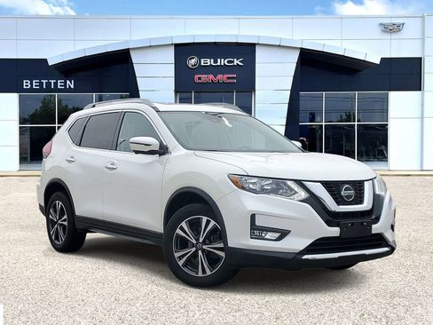 Used 2019 Nissan Rogue SV AWD/4WD image 1