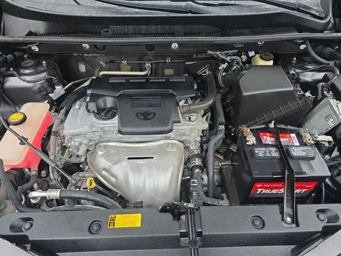 Used 2015 Toyota RAV4 XLE FWD image 47