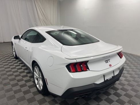 Used 2024 Ford Mustang GT Premium image 6