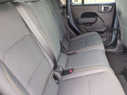 New 2026 Jeep Gladiator Sport image 18