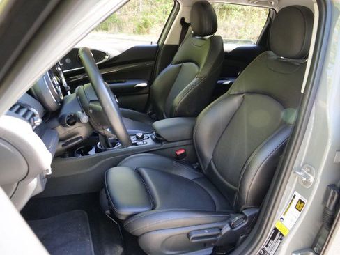 Used 2017 MINI Cooper Clubman S image 3