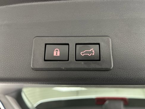 Used 2023 Subaru Ascent Touring image 33