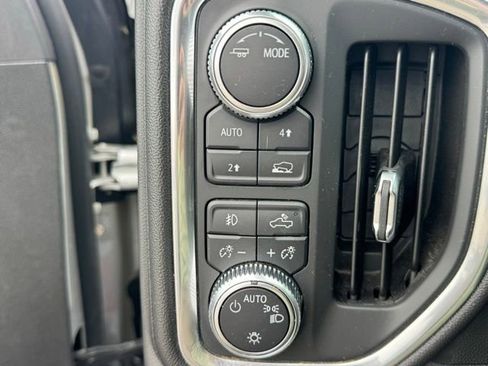 Used 2020 GMC Sierra 1500 Elevation w/ Elevation Value Package AWD/4WD image 17