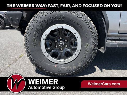 Used 2023 Ford Bronco Outer Banks w/ Sasquatch Package AWD/4WD image 7