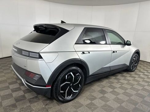 Used 2024 Hyundai Ioniq 5 SEL image 3