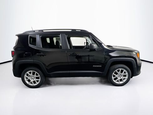 Used 2022 Jeep Renegade Latitude AWD/4WD image 4