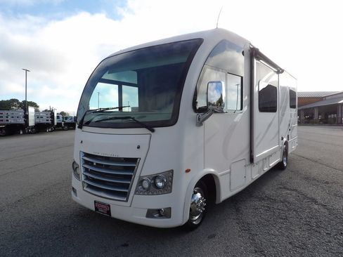 Used 2017 Ford E-450 and Econoline 450 Super Duty w/ A/C Prep Package RWD image 47