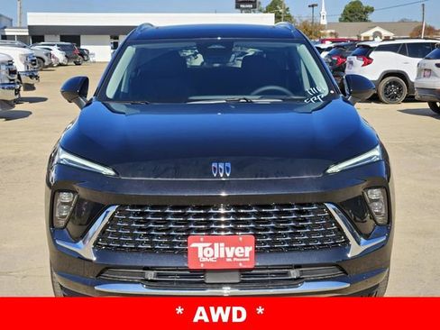 New 2025 Buick Envision Avenir image 3