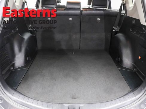 Used 2018 Toyota RAV4 Limited image 9