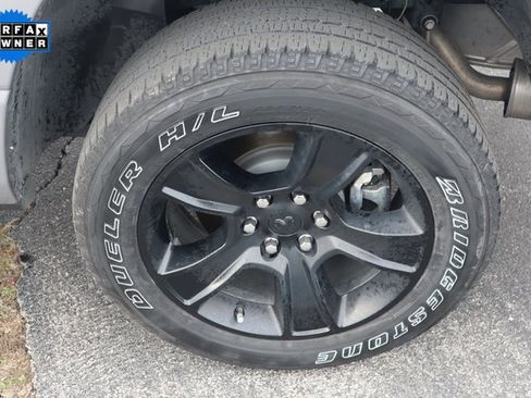 Used 2023 RAM 1500 Big Horn image 24