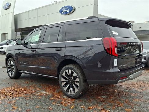 New 2025 Ford Expedition Platinum w/ Driver's Package image 3