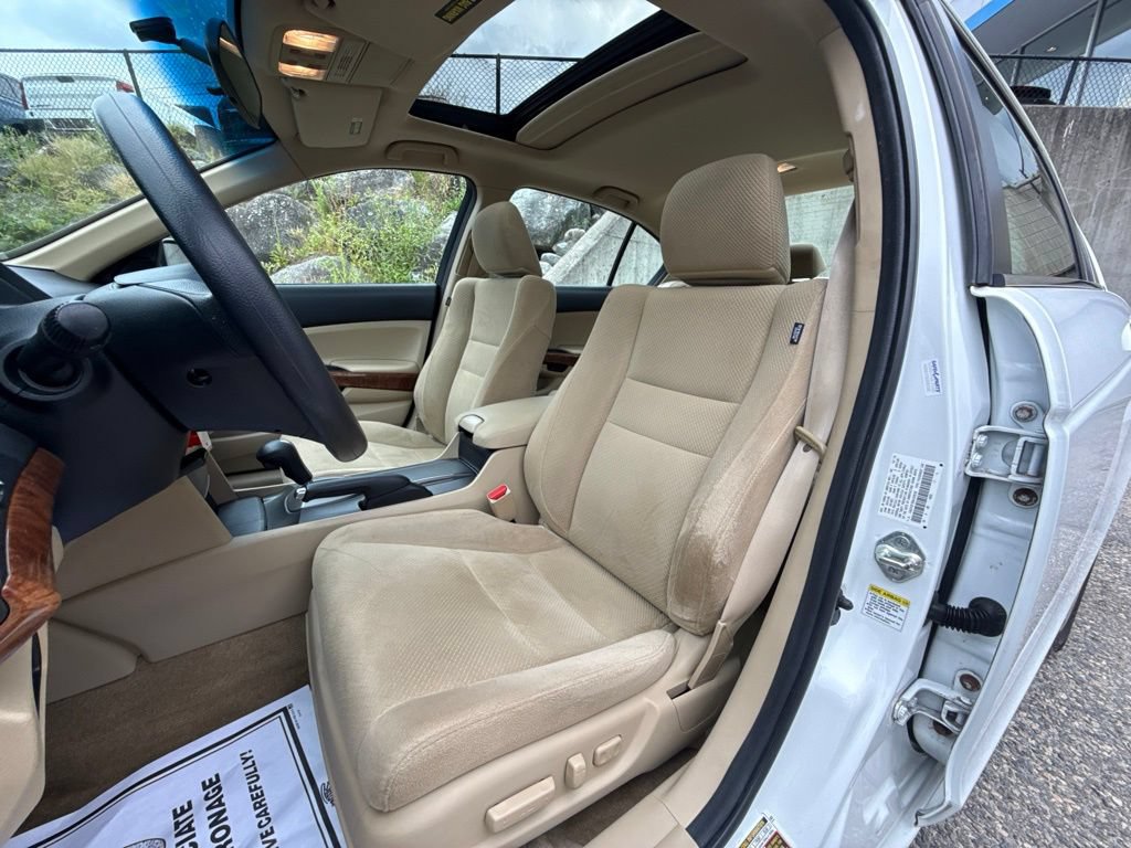 Used 2011 Honda Accord EX image 15