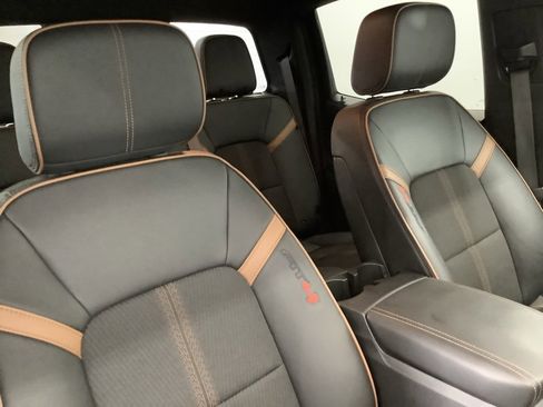 Used 2023 GMC Canyon AT4 image 24