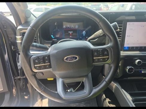 Used 2025 Ford F250 Lariat w/ Lariat Ultimate Package AWD/4WD image 4