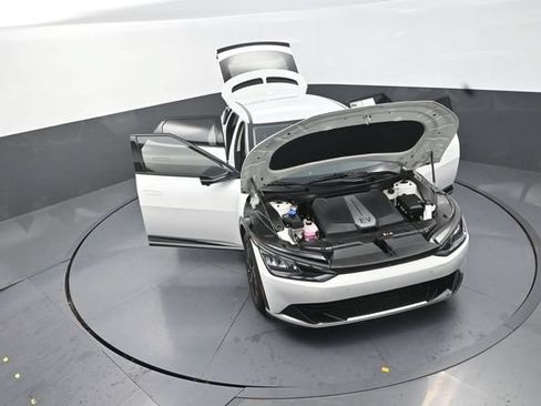 Used 2023 Kia EV6 Wind w/ Wind Technology Package AWD/4WD image 32