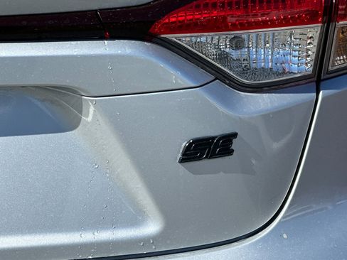 Used 2022 Toyota Corolla SE w/ Carpet Mat Package (TMS) image 24