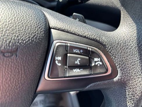 Used 2017 Ford Escape SE w/ Equipment Group 201A AWD/4WD image 19
