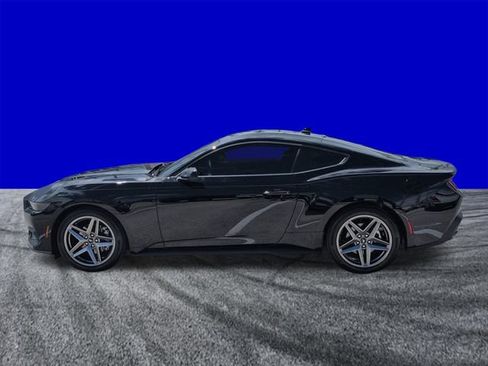 Used 2026 Ford Mustang Coupe RWD image 7