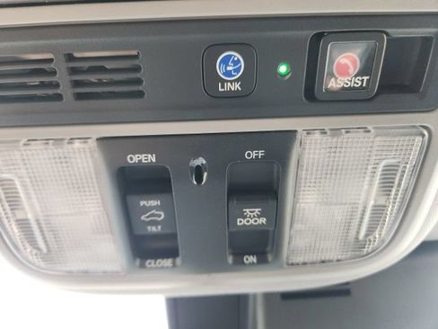 Used 2021 Honda Pilot Touring image 34