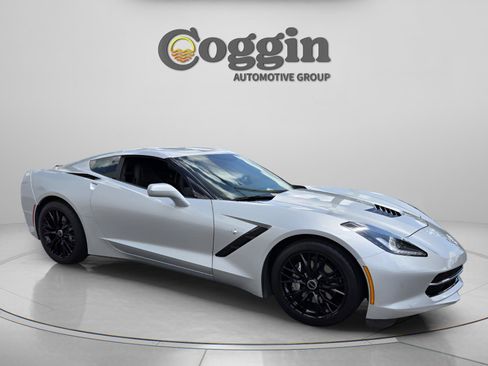 Used 2015 Chevrolet Corvette Stingray Coupe w/ 2LT Preferred Equipment Group RWD image 7