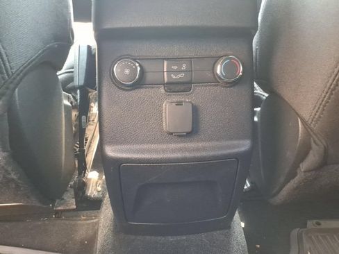 Used 2017 Ford Explorer XLT w/ Equipment Group 201A FWD image 15