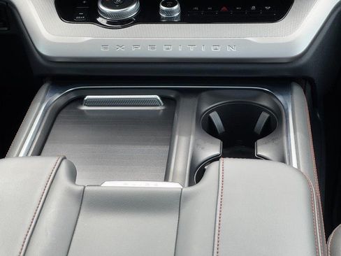 Used 2025 Ford Expedition Max Active RWD image 15
