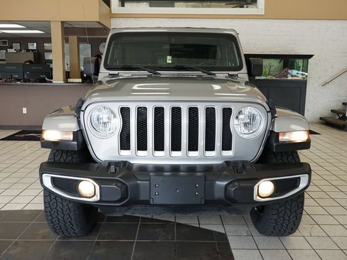 Used 2021 Jeep Wrangler Unlimited Sahara AWD/4WD image 19