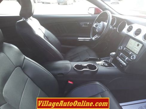Used 2016 Ford Mustang Premium image 23