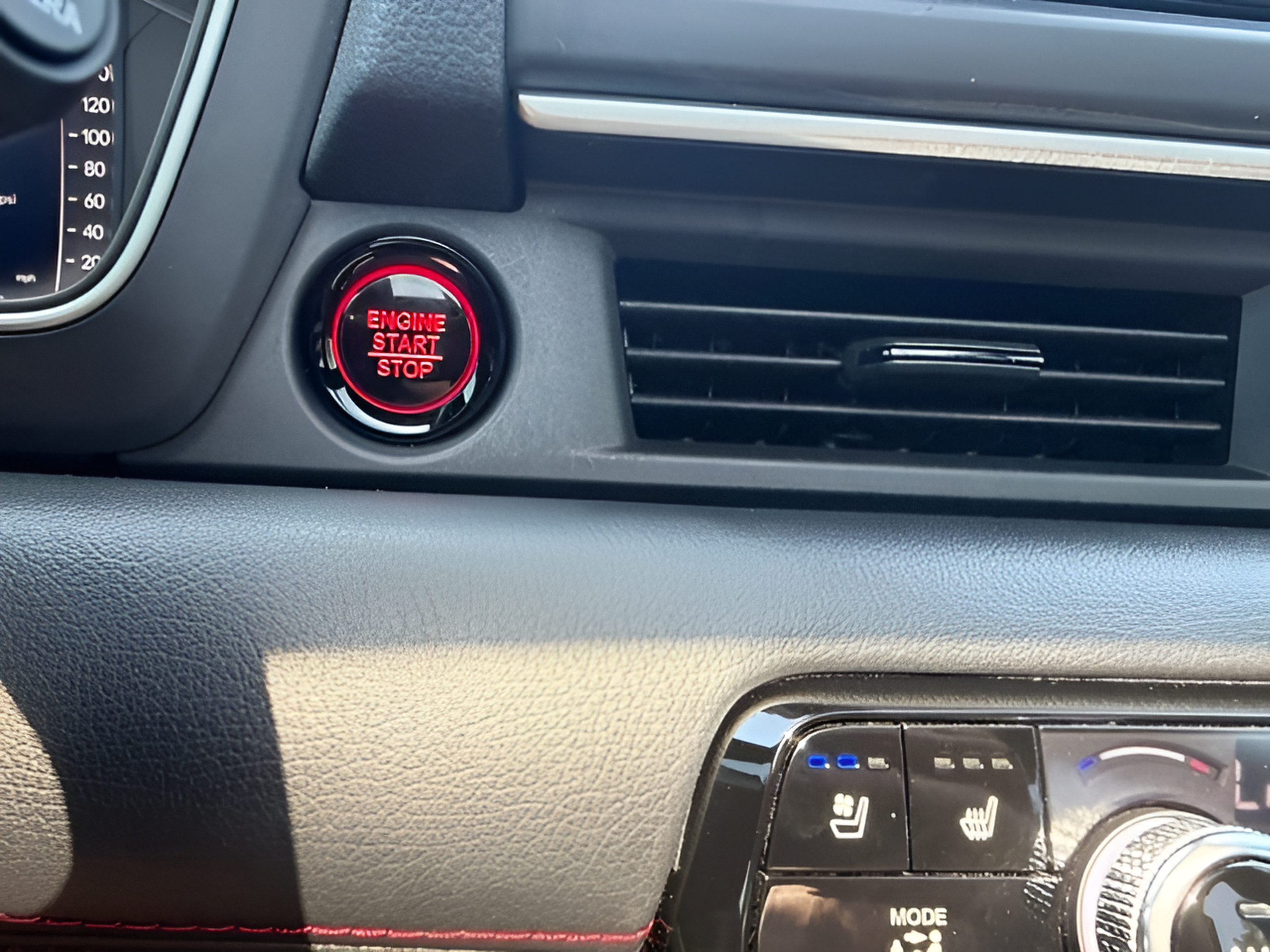 Certified 2025 Honda Pilot Black Edition image 21