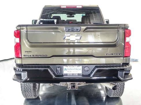 Certified 2022 Chevrolet Silverado 2500 Custom w/ Custom Value Package AWD/4WD image 8