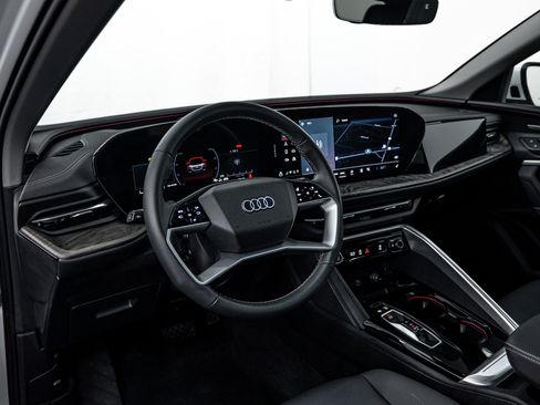 Certified 2025 Audi Q5 Premium Plus w/ Premium Plus image 10