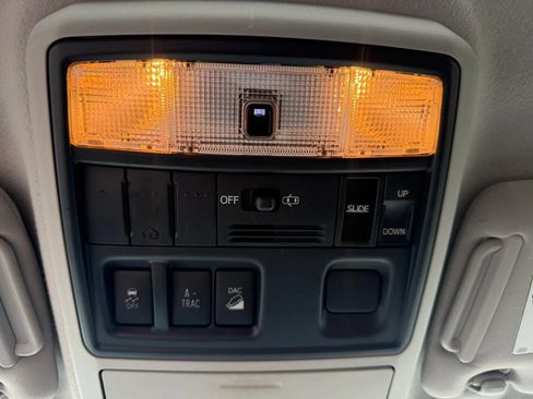 Used 2010 Toyota 4Runner SR5 AWD/4WD image 30