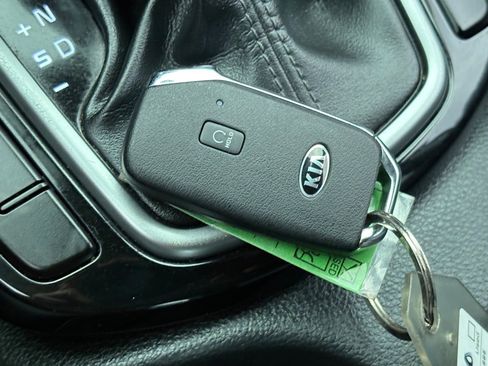 Used 2021 Kia Seltos EX image 41