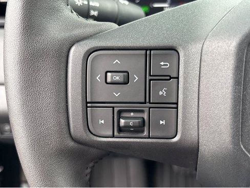 Used 2026 Toyota RAV4 XSE w/ Panoramic Sun Roof Package AWD/4WD image 20
