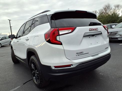 Used 2024 GMC Terrain AT4 w/ Infotainment Package II image 38