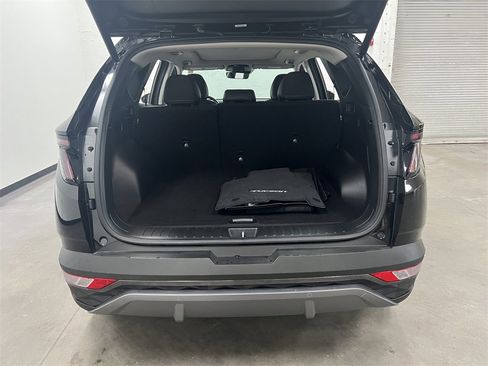 Used 2024 Hyundai Tucson Limited image 15