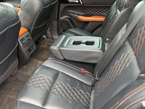 Used 2022 Mitsubishi Outlander SEL image 32