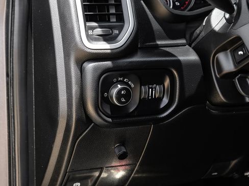 Used 2019 RAM 2500 Big Horn AWD/4WD image 36
