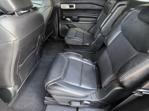 Used 2022 Ford Explorer ST w/ Equipment Group 401A AWD/4WD image 10