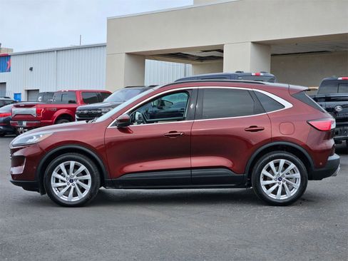 Certified 2021 Ford Escape Titanium w/ Titanium Elite Package image 9