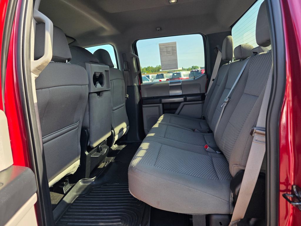 Used 2018 Ford F250 XLT w/ XLT Premium Package AWD/4WD image 6
