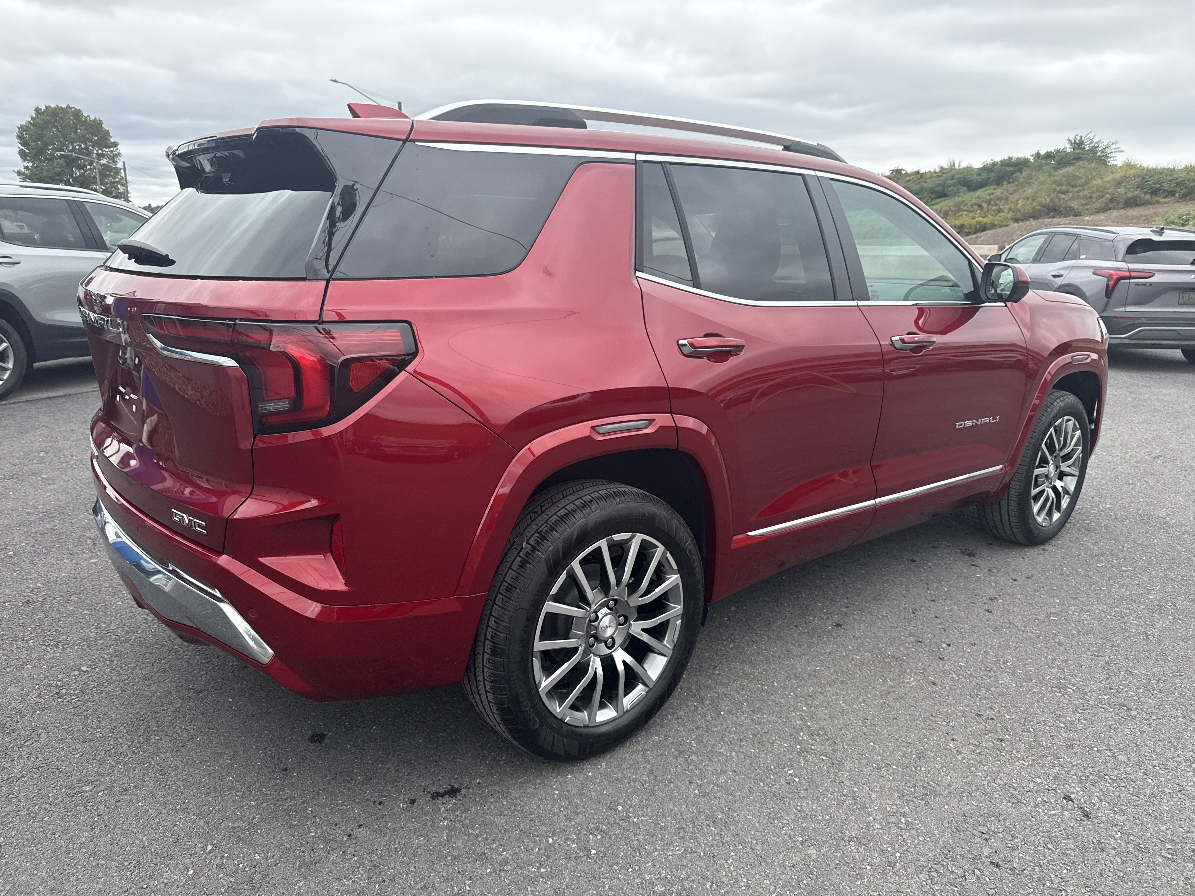 New 2027 GMC Terrain Denali AWD/4WD image 3