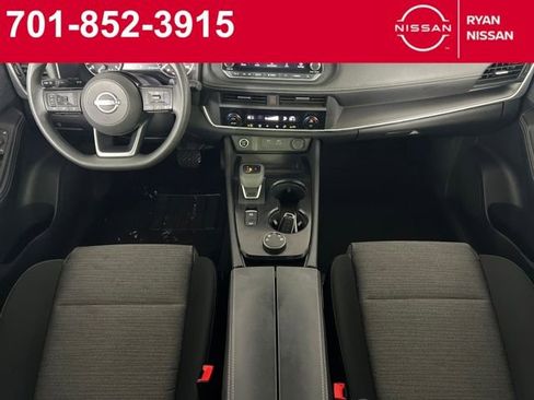 Certified 2023 Nissan Rogue SV image 15