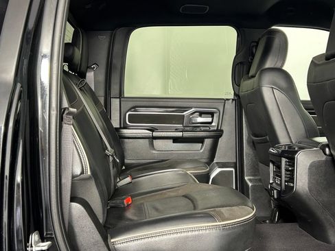 Used 2022 RAM 3500 Laramie AWD/4WD image 15