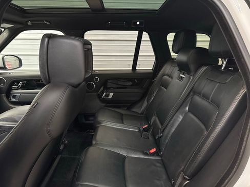 Used 2018 Land Rover Range Rover image 23