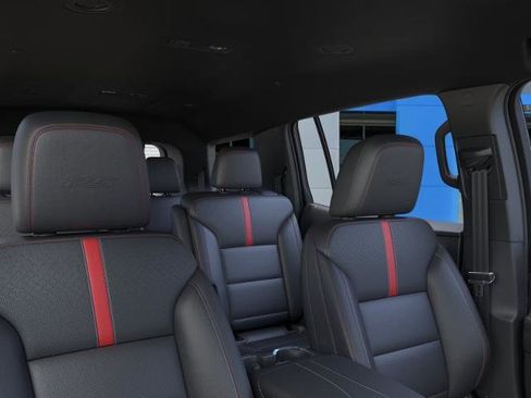 New 2026 Chevrolet Traverse RS w/ LPO, Floor Liner Package image 24
