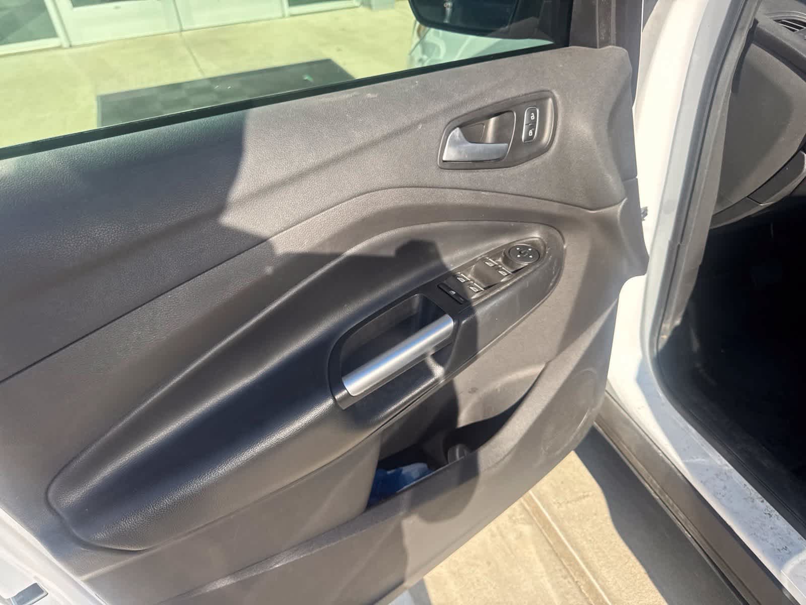 Used 2019 Ford Escape SE FWD image 10