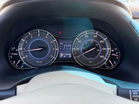 Used 2011 INFINITI QX56 2WD w/ Deluxe Touring Pkg image 13